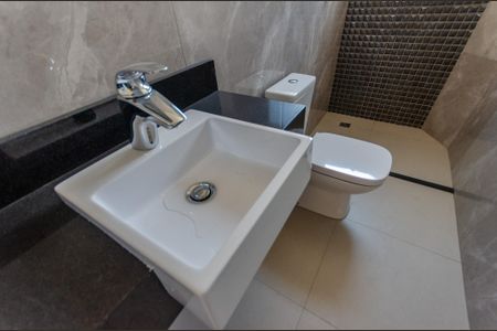 Apartamento à venda com 110m², 2 quartos e 2 vagasSuite 2 - banheiro