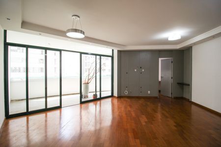 Apartamento à venda com 121m², 3 quartos e 3 vagasSala