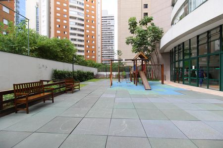 Apartamento à venda com 121m², 3 quartos e 3 vagasÁrea comum - Playground