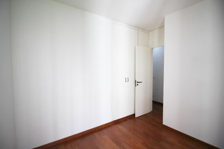 Apartamento à venda com 121m², 3 quartos e 3 vagasSuíte 2
