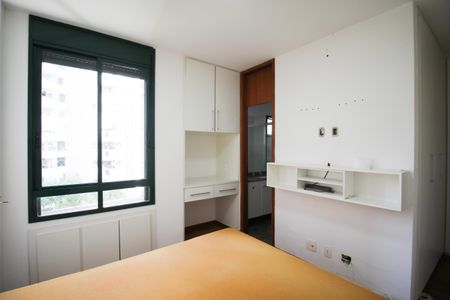 Apartamento à venda com 121m², 3 quartos e 3 vagasSuíte 1