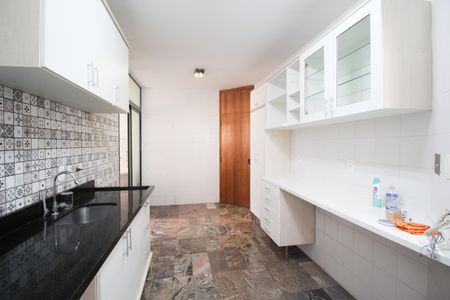 Apartamento à venda com 121m², 3 quartos e 3 vagasCozinha