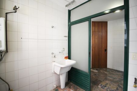 Apartamento à venda com 121m², 3 quartos e 3 vagasÁrea de Serviço