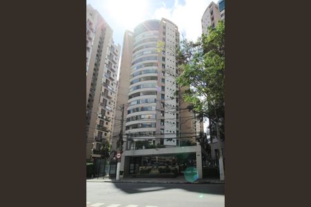 Apartamento à venda com 121m², 3 quartos e 3 vagasFachada