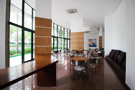 Apartamento à venda com 121m², 3 quartos e 3 vagasÁrea comum - Salão de festas