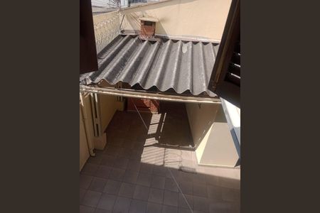 Casa à venda com 129m², 3 quartos e 3 vagas Casa à venda com 129m², 3 quartos e 3 vagasVista da janela