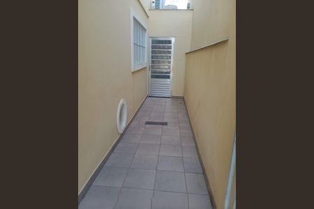 Casa à venda com 129m², 3 quartos e 3 vagas Casa à venda com 129m², 3 quartos e 3 vagasCorredor