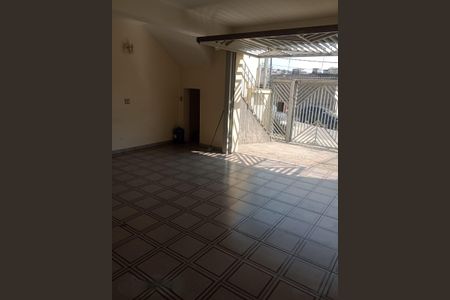 Casa à venda com 129m², 3 quartos e 3 vagas Casa à venda com 129m², 3 quartos e 3 vagasGaragem