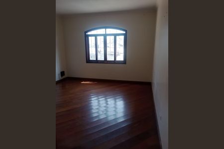 Casa à venda com 129m², 3 quartos e 3 vagas Casa à venda com 129m², 3 quartos e 3 vagasQuarto 4