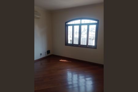 Casa à venda com 129m², 3 quartos e 3 vagas Casa à venda com 129m², 3 quartos e 3 vagasQuarto 4