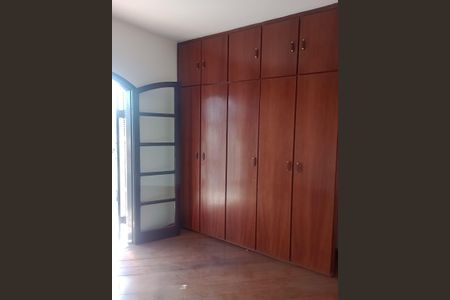 Casa à venda com 129m², 3 quartos e 3 vagas Casa à venda com 129m², 3 quartos e 3 vagasQuarto 1