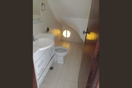 Casa à venda com 129m², 3 quartos e 3 vagas Casa à venda com 129m², 3 quartos e 3 vagasBanheiro 1