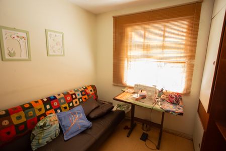 Casa à venda com 220m², 3 quartos e 2 vagasQuarto 2