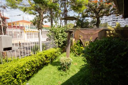 Casa à venda com 220m², 3 quartos e 2 vagasFachada