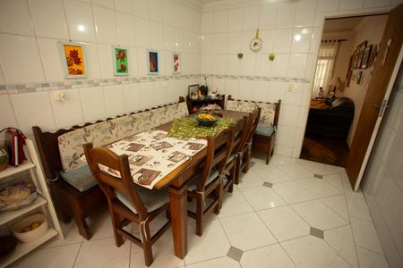 Casa à venda com 220m², 3 quartos e 2 vagasCopa