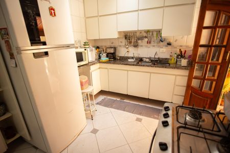 Casa à venda com 220m², 3 quartos e 2 vagasCozinha