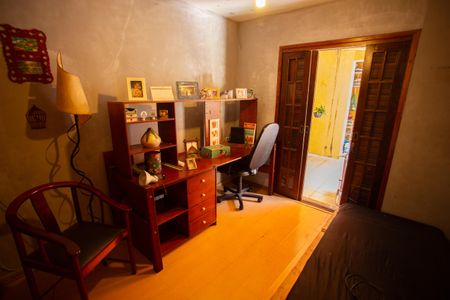 Casa à venda com 220m², 3 quartos e 2 vagasQuarto 3