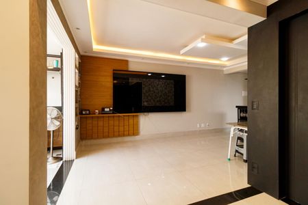 Apartamento à venda com 67m², 2 quartos e 1 vagaSala