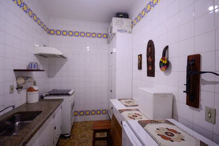 Casa à venda com 560m², 5 quartos e 4 vagasÁrea de Lazer - Salão de Festas/Cozinha