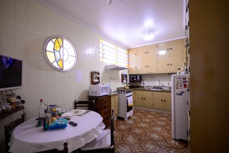 Casa à venda com 560m², 5 quartos e 4 vagasCozinha