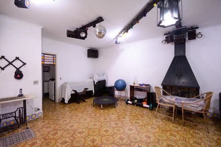 Casa à venda com 560m², 5 quartos e 4 vagasÁrea de Lazer - Salão de Festas