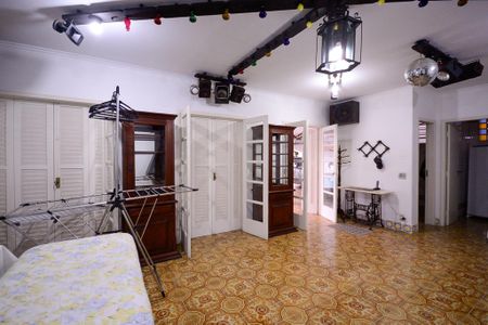 Casa à venda com 560m², 5 quartos e 4 vagasÁrea de Lazer - Salão de Festas