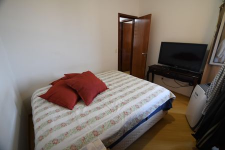 Apartamento à venda com 180m², 4 quartos e 2 vagasQuarto 4 - Suíte