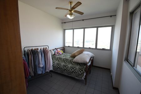 Apartamento à venda com 180m², 4 quartos e 2 vagasQuarto 1