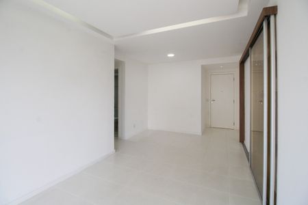 Apartamento para alugar com 77m², 2 quartos e 1 vaga Apartamento para alugar com 77m², 2 quartos e 1 vagaSala