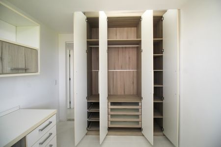 Apartamento para alugar com 77m², 2 quartos e 1 vaga Apartamento para alugar com 77m², 2 quartos e 1 vagaQuarto 1 - Armários