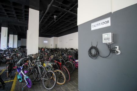 Apartamento para alugar com 77m², 2 quartos e 1 vaga Apartamento para alugar com 77m², 2 quartos e 1 vagaÁrea comum - Bicicletário