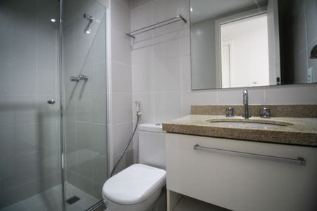 Apartamento para alugar com 77m², 2 quartos e 1 vaga Apartamento para alugar com 77m², 2 quartos e 1 vagaBanheiro Social