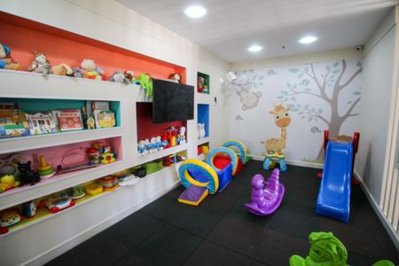 Apartamento para alugar com 77m², 2 quartos e 1 vaga Apartamento para alugar com 77m², 2 quartos e 1 vagaÁrea comum - Brinquedoteca