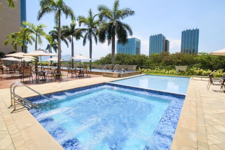 Apartamento para alugar com 77m², 2 quartos e 1 vaga Apartamento para alugar com 77m², 2 quartos e 1 vagaÁrea comum - Piscina