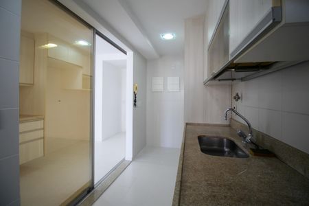Apartamento para alugar com 77m², 2 quartos e 1 vagaCozinha