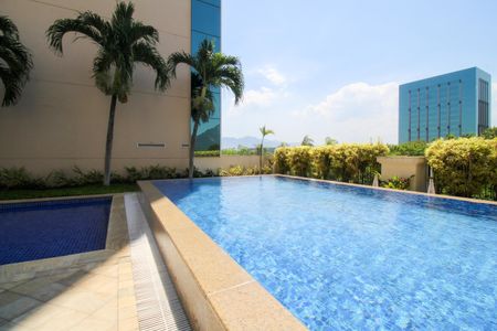 Apartamento para alugar com 77m², 2 quartos e 1 vaga Apartamento para alugar com 77m², 2 quartos e 1 vagaÁrea comum - Piscina