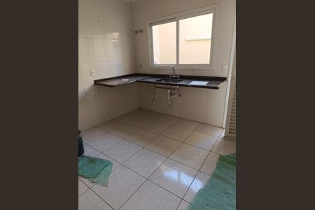 Casa à venda com 90m², 3 quartos e 2 vagas