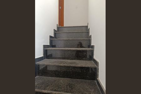 Casa à venda com 90m², 3 quartos e 2 vagas