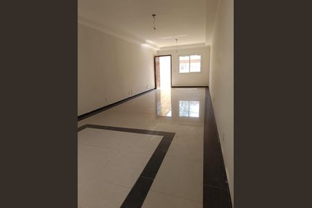 Casa à venda com 93m², 3 quartos e 1 vaga