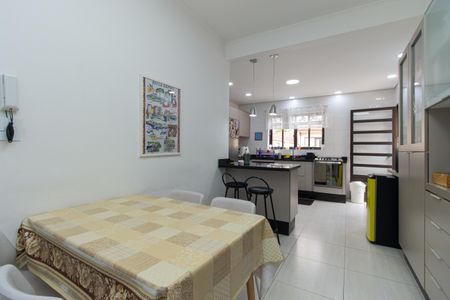 Casa à venda com 400m², 5 quartos e 6 vagasCozinha