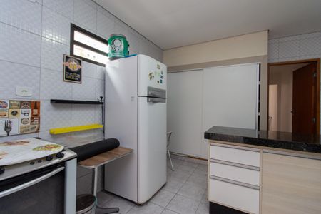 Casa à venda com 400m², 5 quartos e 6 vagasEdícula - Cozinha