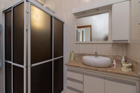 Casa à venda com 400m², 5 quartos e 6 vagasBanheiro 3