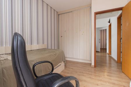 Casa à venda com 400m², 5 quartos e 6 vagasQuarto 3