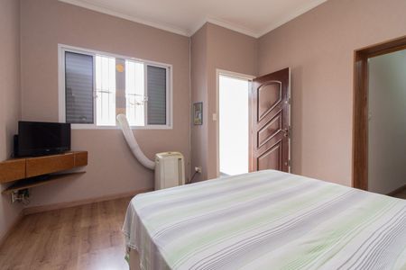 Casa à venda com 400m², 5 quartos e 6 vagasQuarto 1