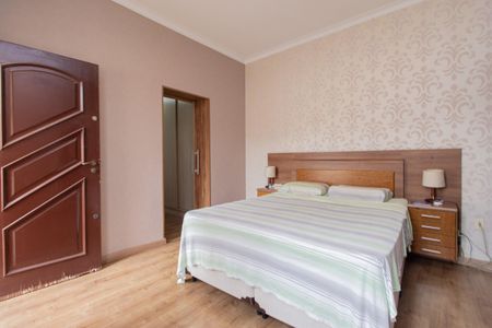 Casa à venda com 400m², 5 quartos e 6 vagasQuarto 1