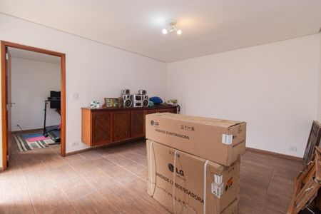 Casa à venda com 400m², 5 quartos e 6 vagasEdícula 