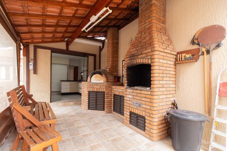 Casa à venda com 400m², 5 quartos e 6 vagasÁrea Gourmet