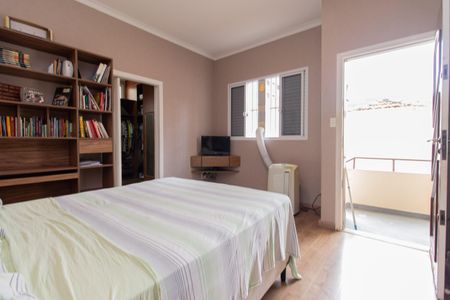 Casa à venda com 400m², 5 quartos e 6 vagasQuarto 1