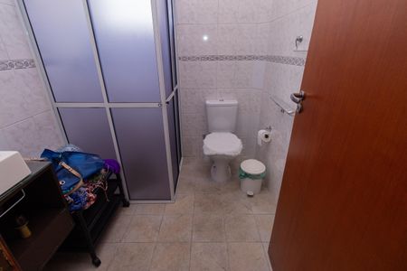 Casa à venda com 400m², 5 quartos e 6 vagasEdícula - Banheiro