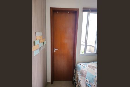 Casa à venda com 44m², 2 quartos e sem vaga